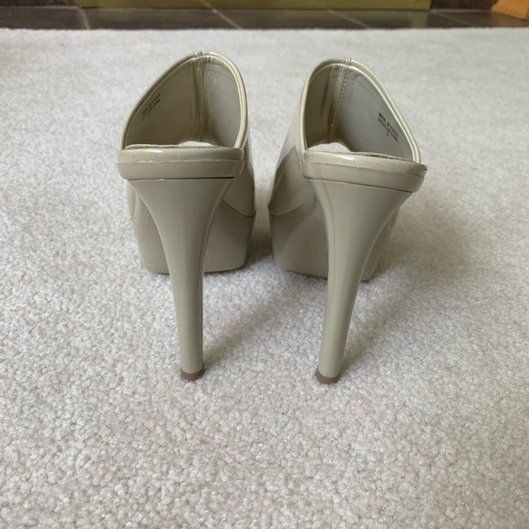 Call it Spring Heels - Picture 3 of 4